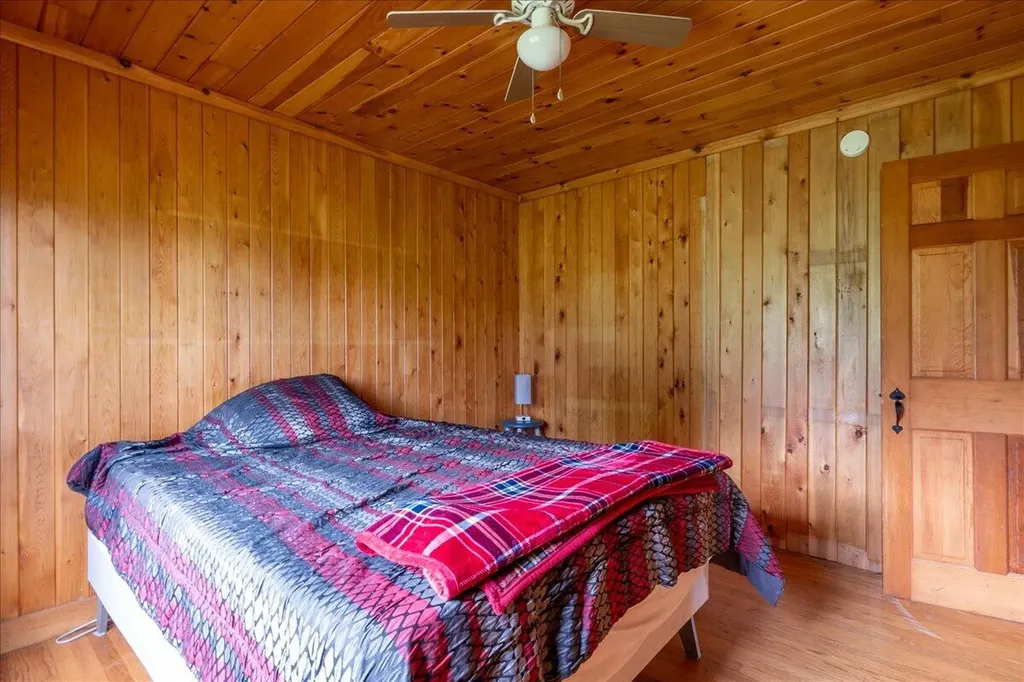 22 Oyster River Road Thomaston ME 04861