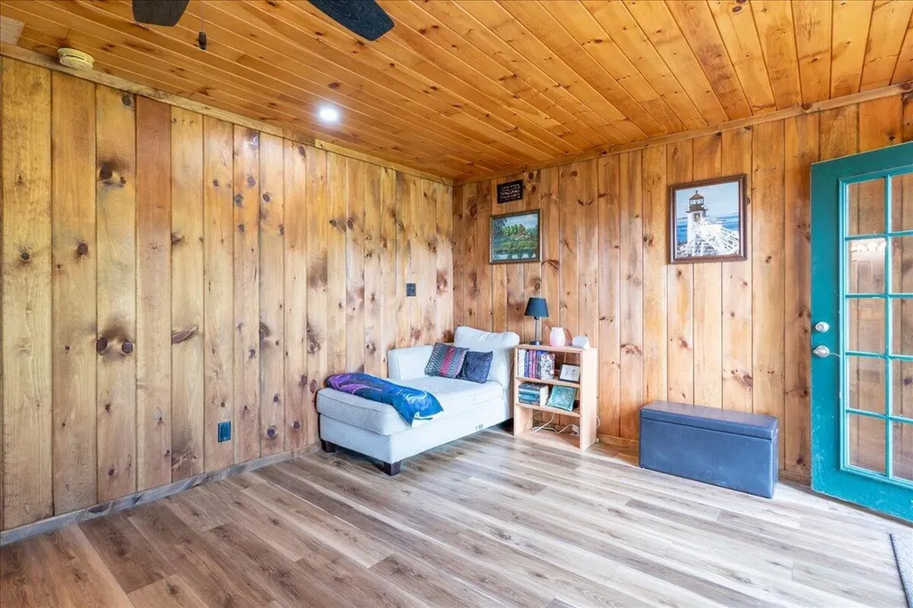 22 Oyster River Road Thomaston ME 04861