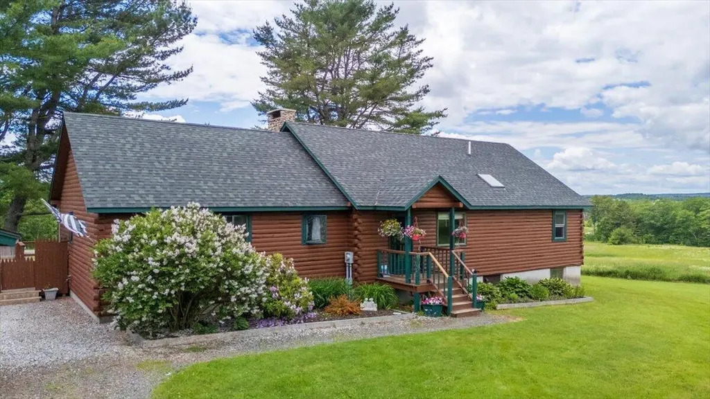 22 Oyster River Road Thomaston ME 04861