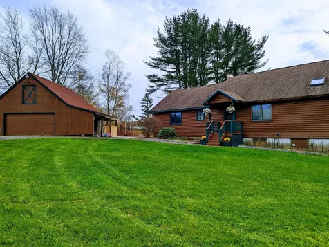 22 Oyster River Road Thomaston ME 04861