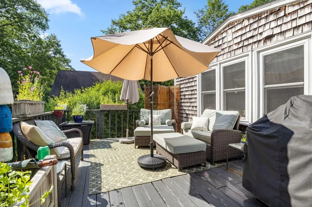 86 Underwood Road Falmouth ME 04105