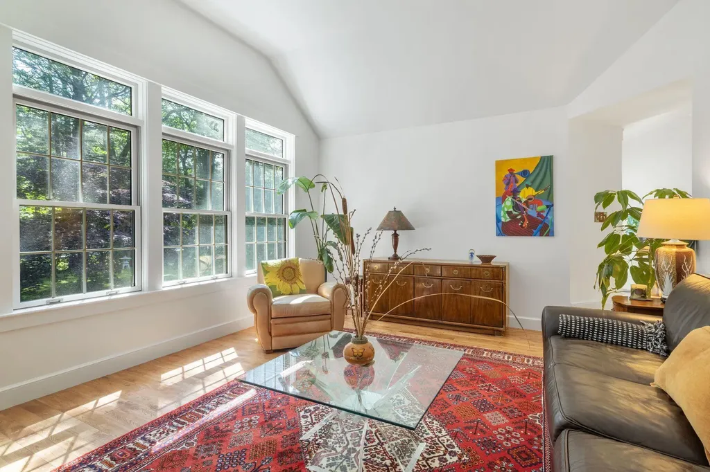 86 Underwood Road Falmouth ME 04105
