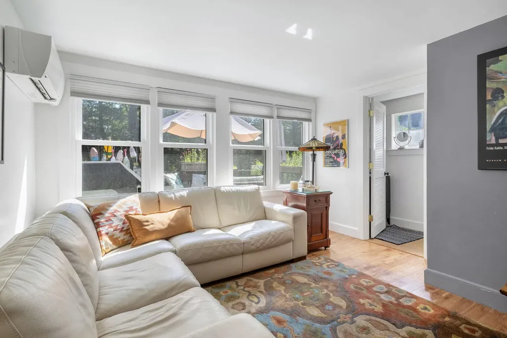 86 Underwood Road Falmouth ME 04105