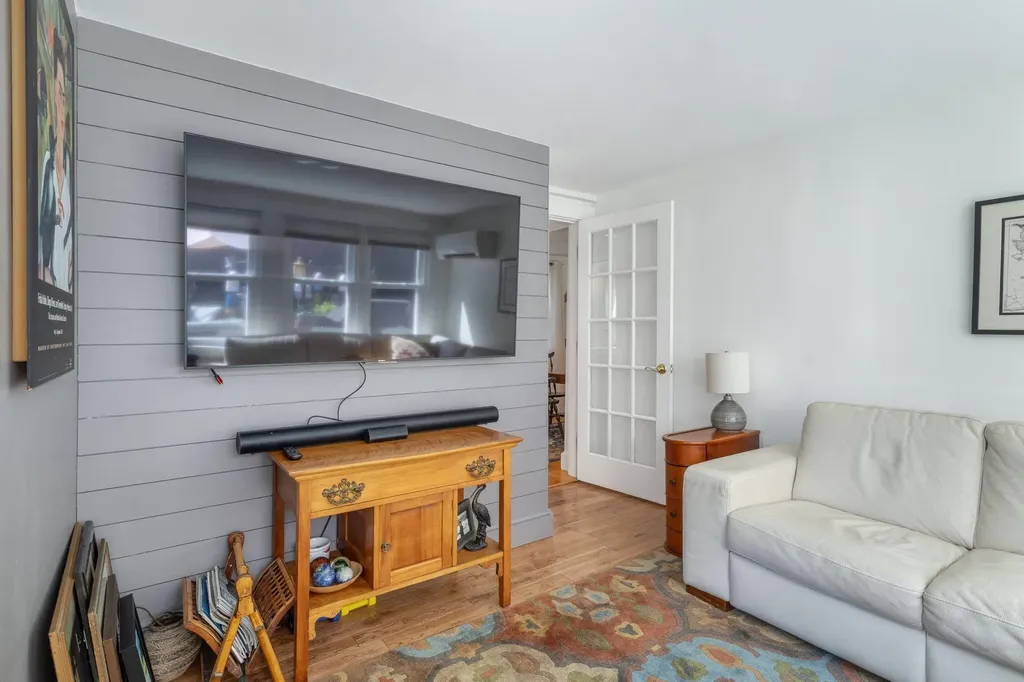 86 Underwood Road Falmouth ME 04105