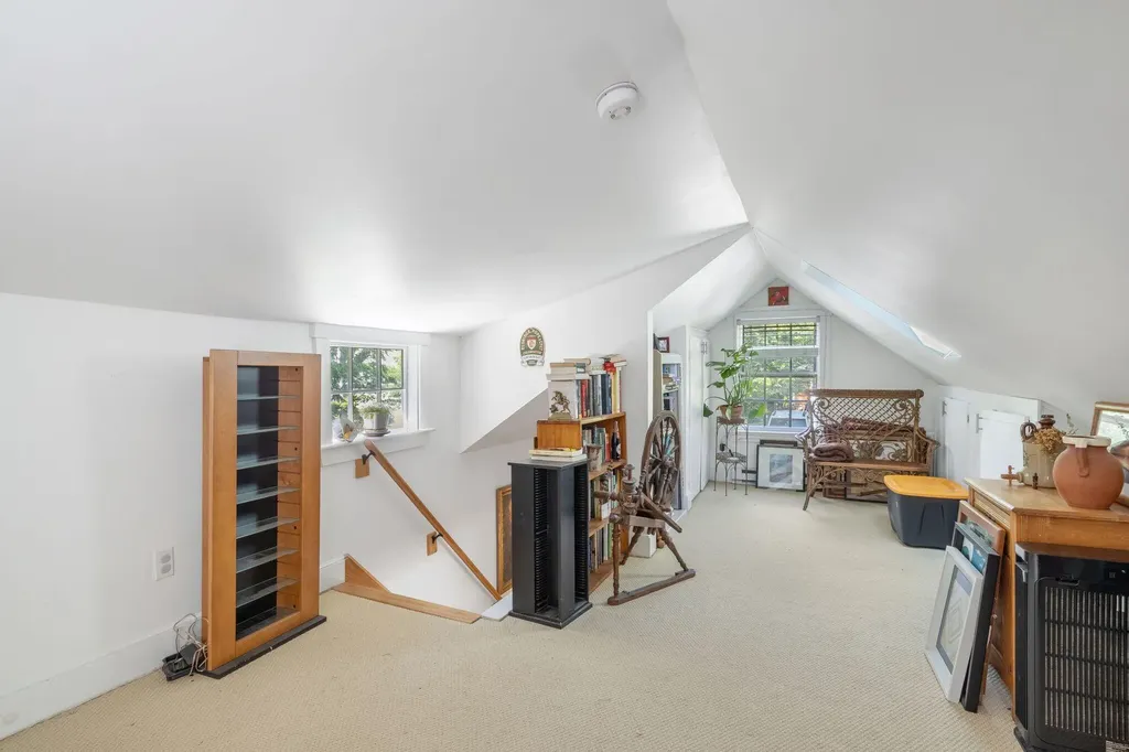 86 Underwood Road Falmouth ME 04105