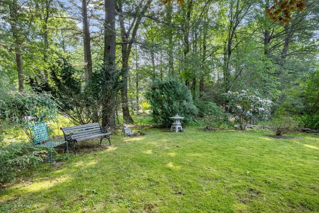 86 Underwood Road Falmouth ME 04105