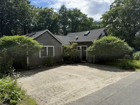 86 Underwood Road Falmouth ME 04105