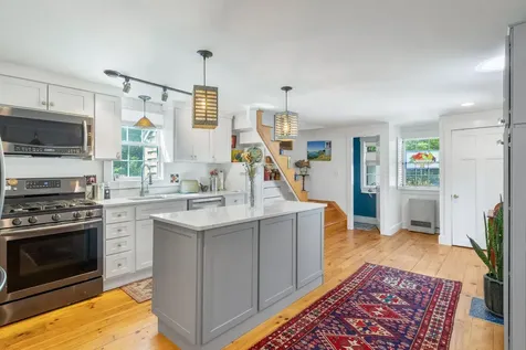 86 Underwood Road Falmouth ME 04105