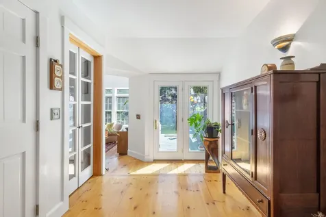86 Underwood Road Falmouth ME 04105