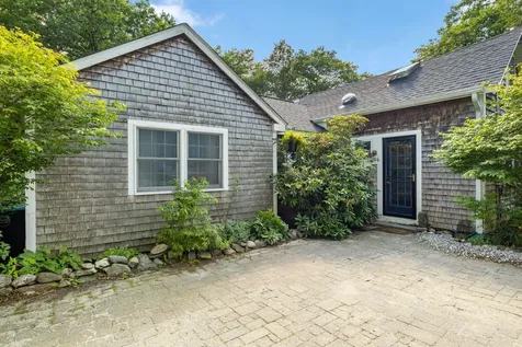 86 Underwood Road Falmouth ME 04105