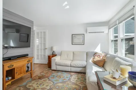 86 Underwood Road Falmouth ME 04105
