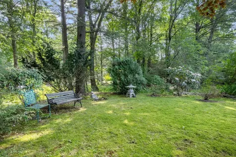 86 Underwood Road Falmouth ME 04105