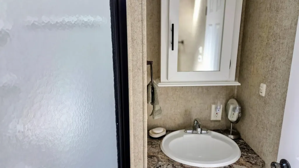 580 Hiltons Wells ME 04090