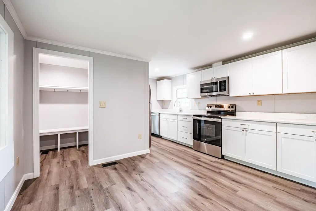 41 James Street Brunswick ME 04011