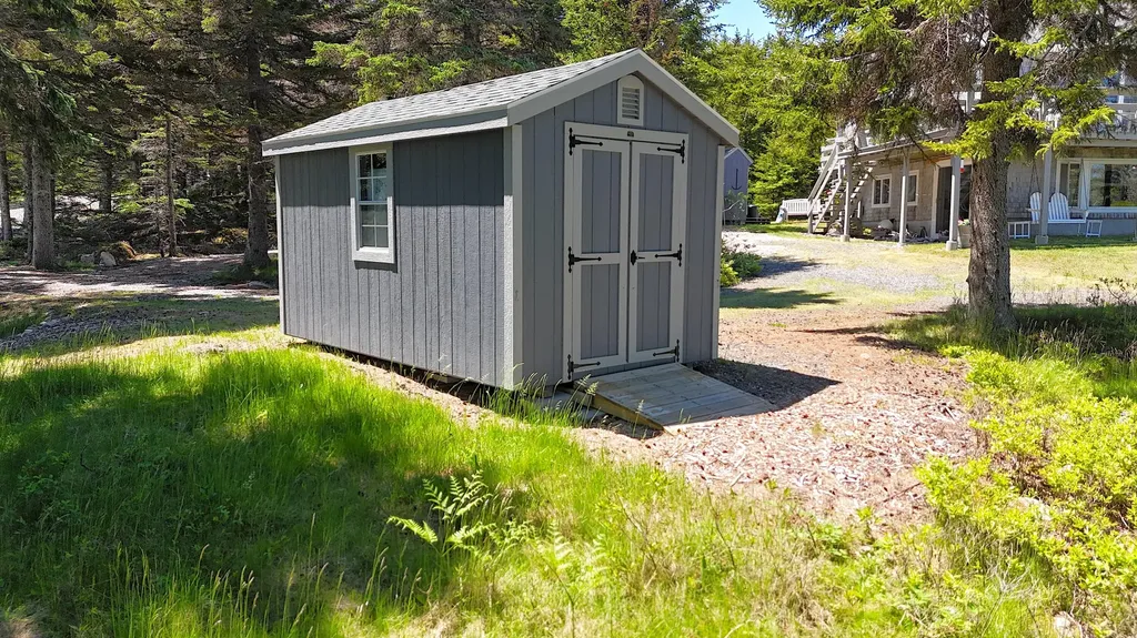 162 Red Point Road Swans Island ME 04685