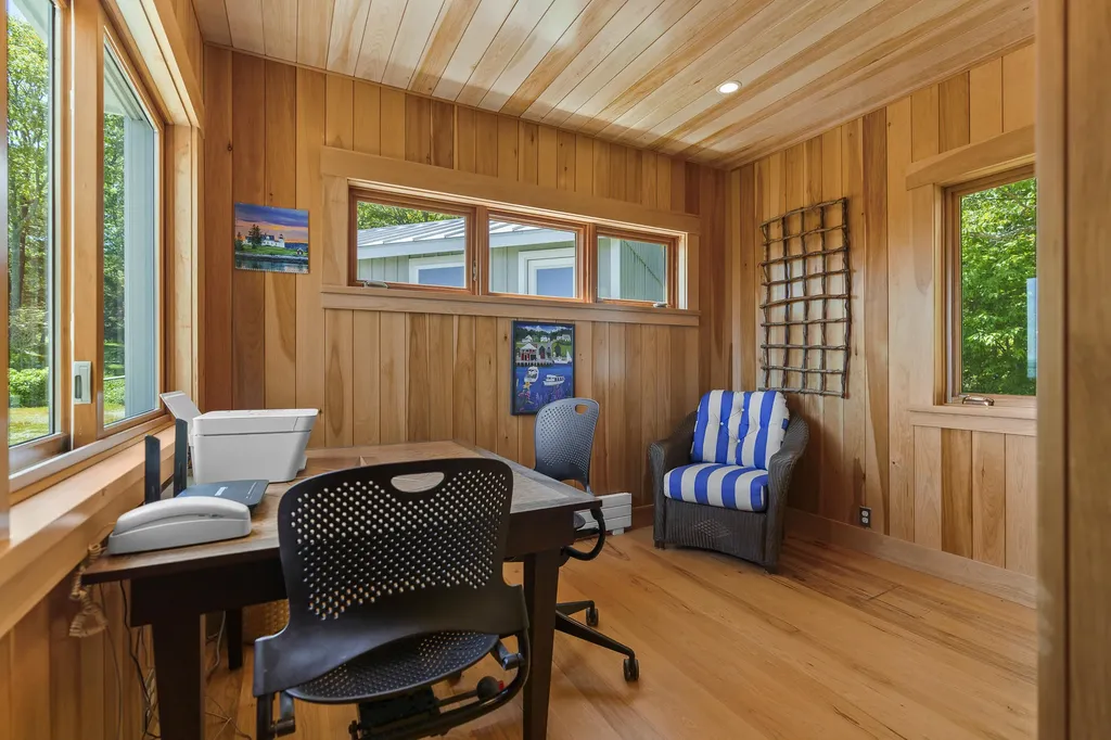 66 Dan's Cottage Road Bristol ME 04554