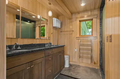 66 Dan's Cottage Road Bristol ME 04554
