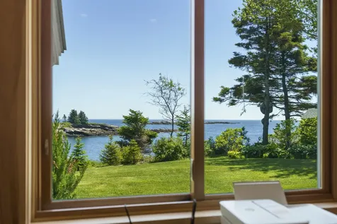 66 Dan's Cottage Road Bristol ME 04554