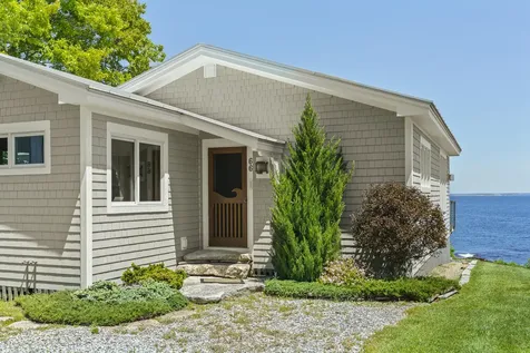 66 Dan's Cottage Road Bristol ME 04554