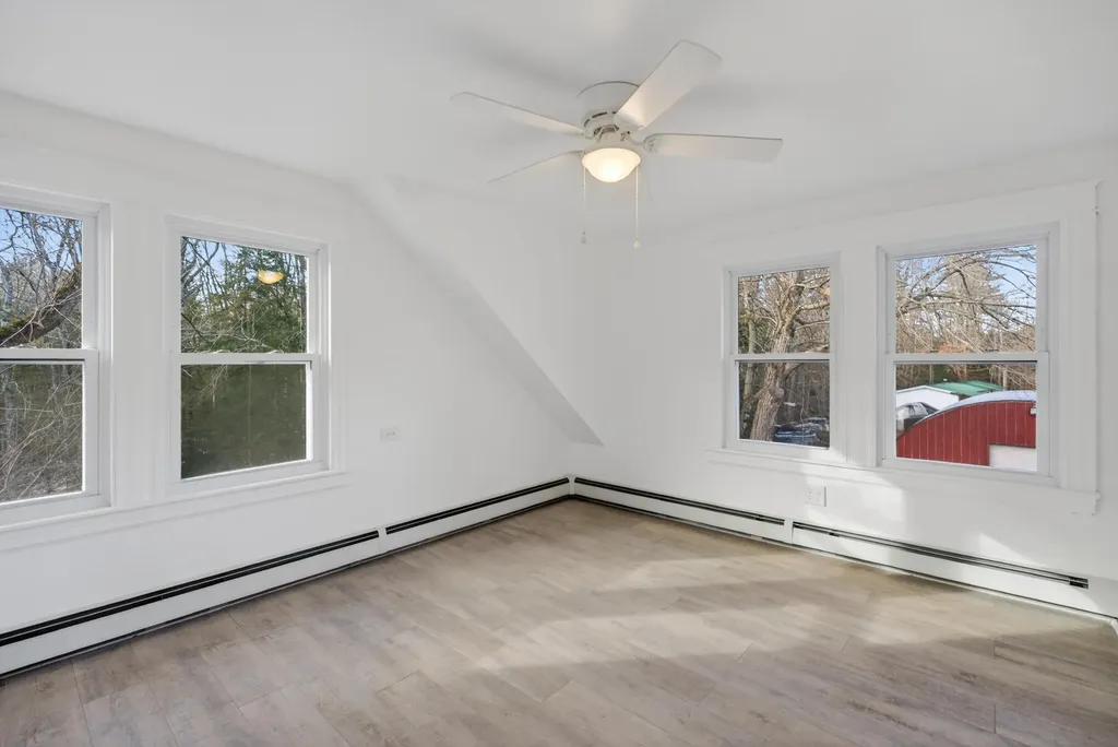 510 Roosevelt Trail Casco ME 04015