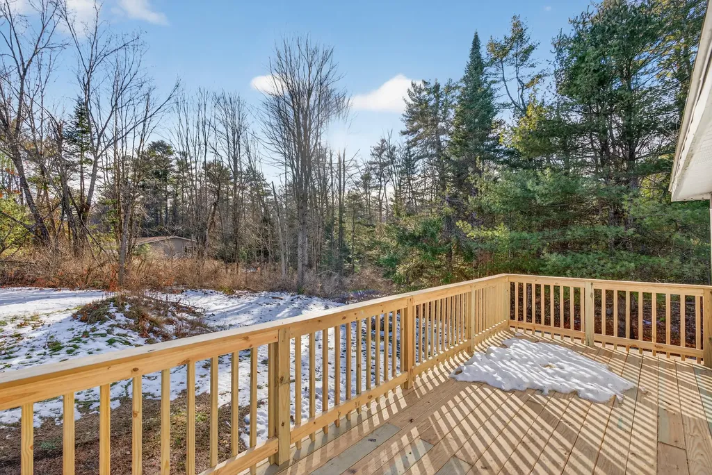 510 Roosevelt Trail Casco ME 04015