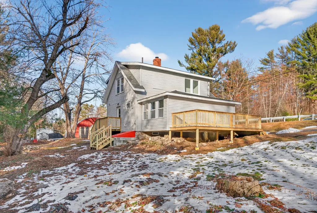 510 Roosevelt Trail Casco ME 04015