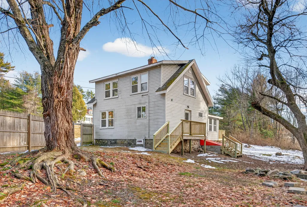510 Roosevelt Trail Casco ME 04015