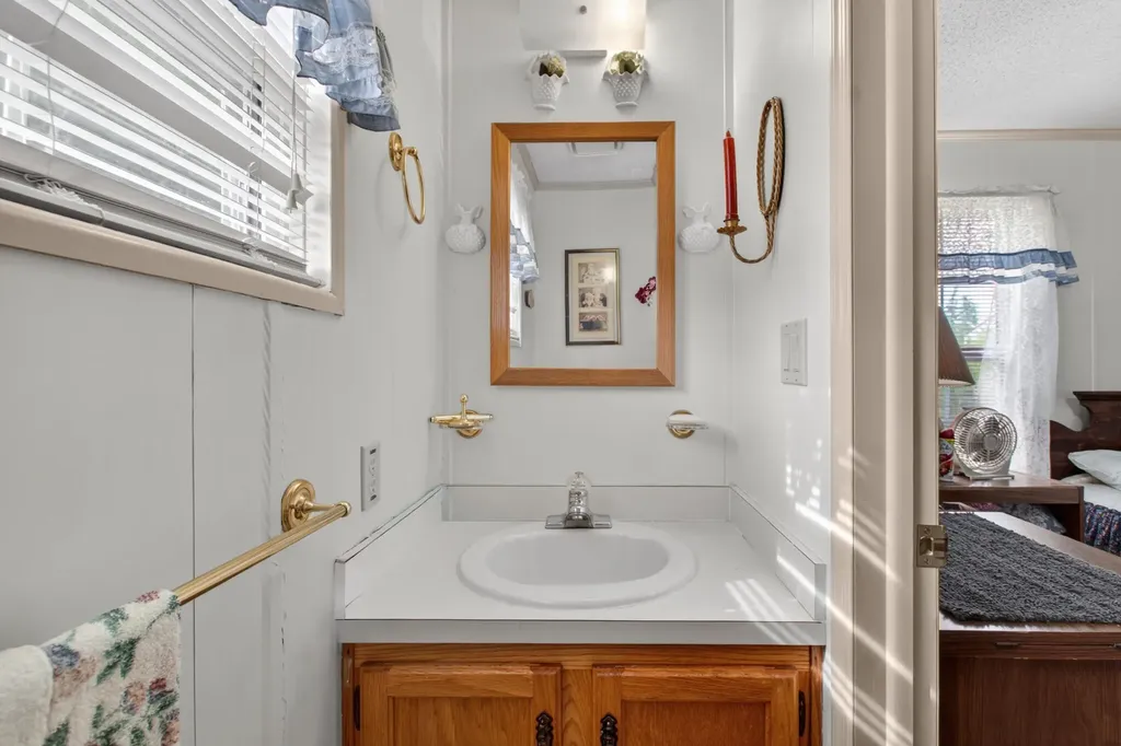 127 S Main Street Whitneyville ME 04654