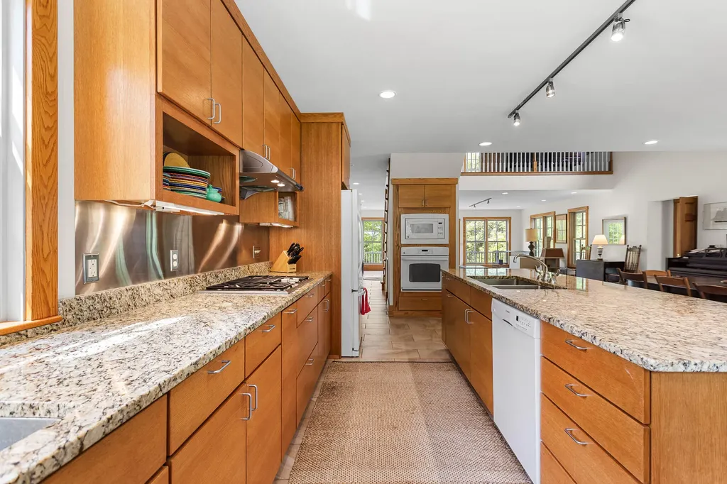 24 Moosewood Lane Brooksville ME 04617