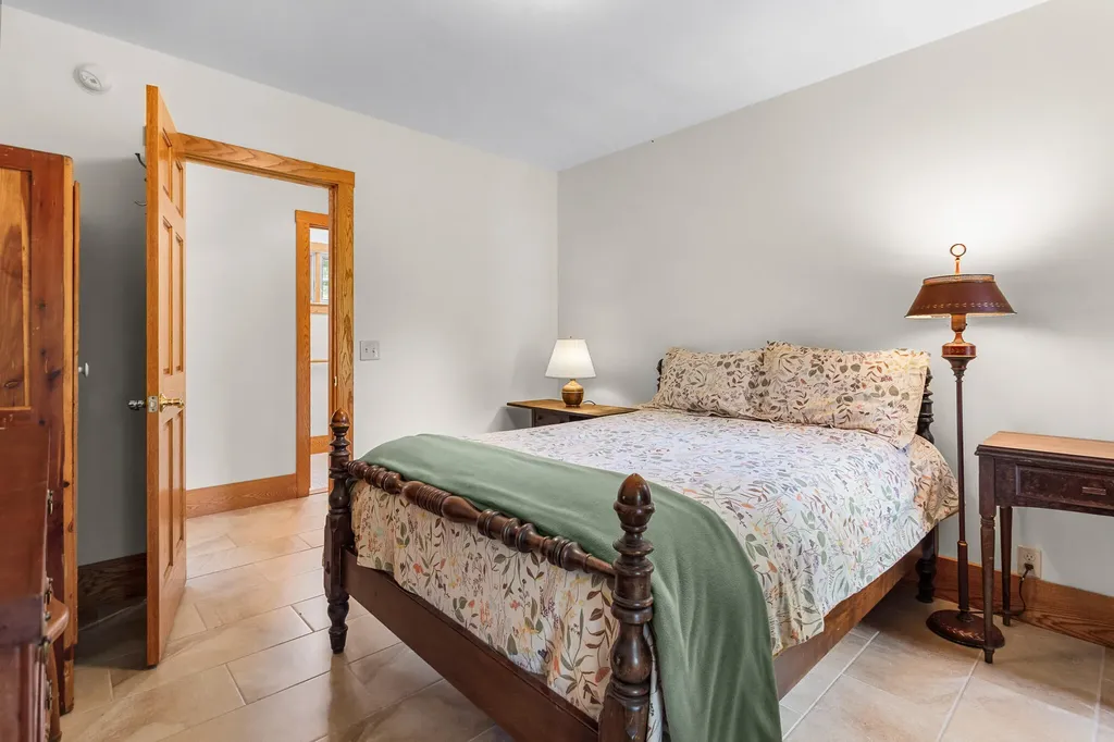24 Moosewood Lane Brooksville ME 04617