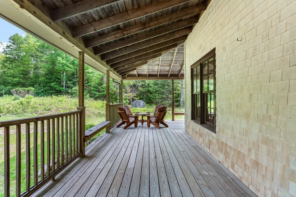 24 Moosewood Lane Brooksville ME 04617