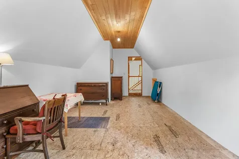 24 Moosewood Lane Brooksville ME 04617