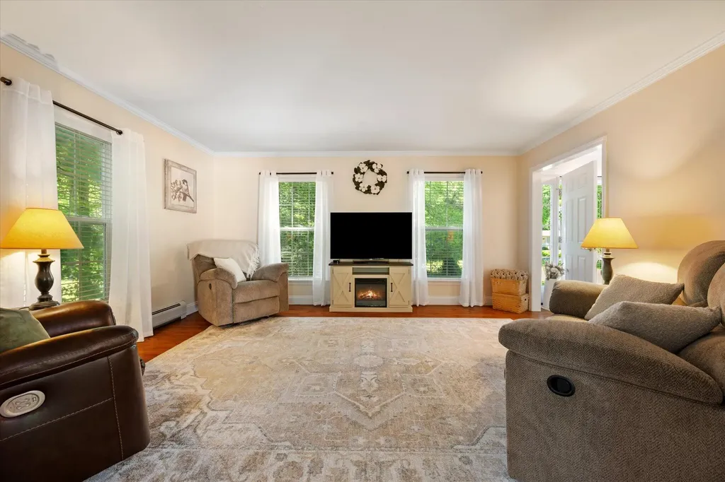 64 Hopkins Road Hampden ME 04444