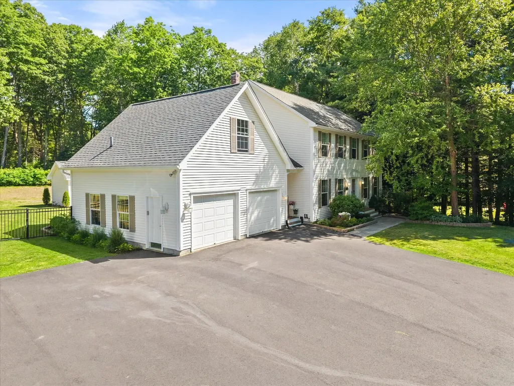 64 Hopkins Road Hampden ME 04444