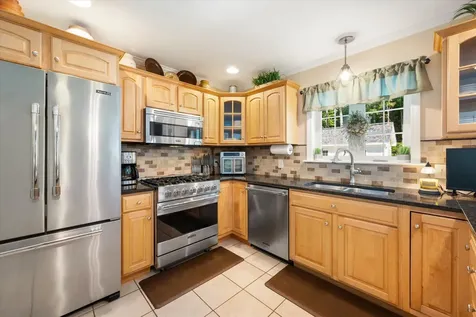64 Hopkins Road Hampden ME 04444