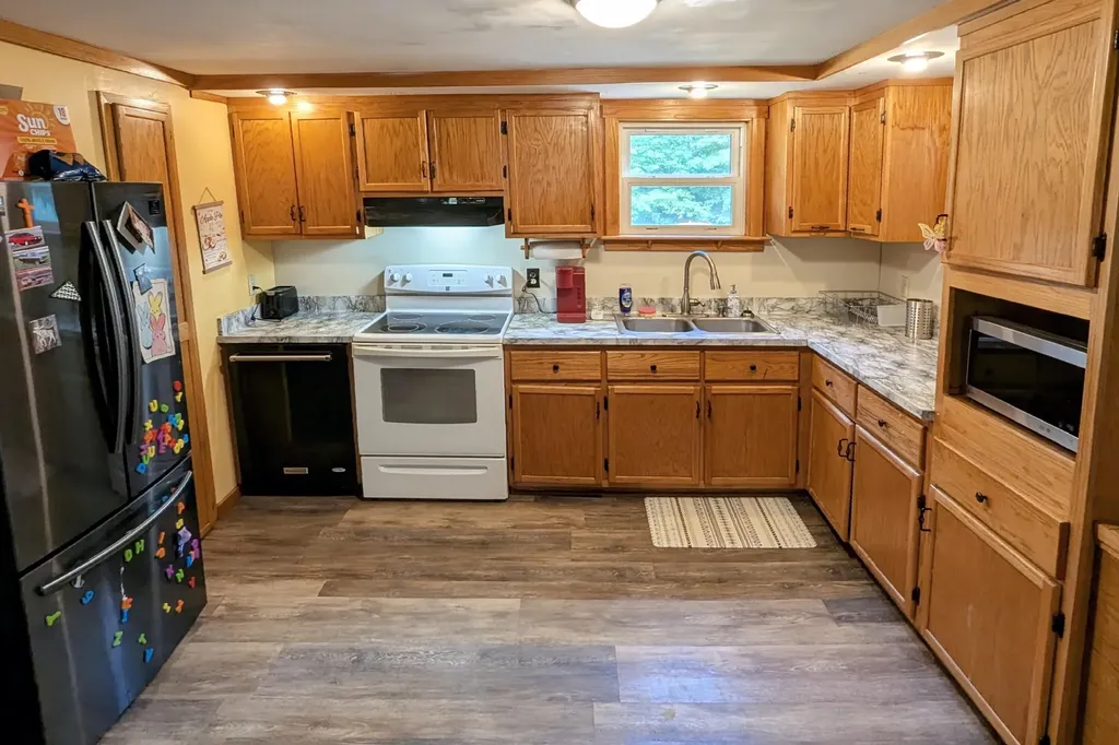 189 Shusta Road Madison ME 04950