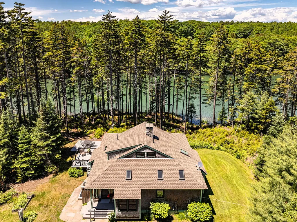 200 Oceanward Drive Friendship ME 04547