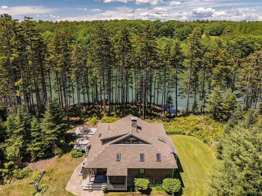 200 Oceanward Drive Friendship ME 04547