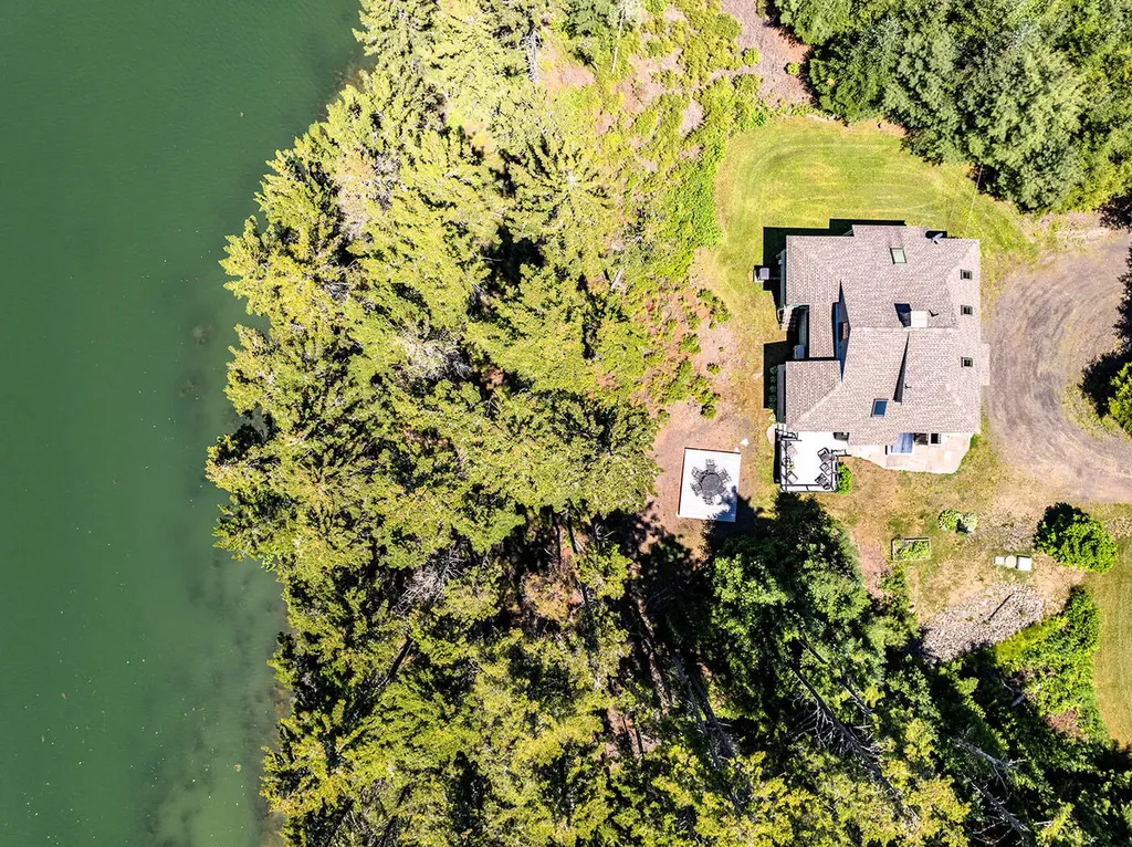 200 Oceanward Drive Friendship ME 04547
