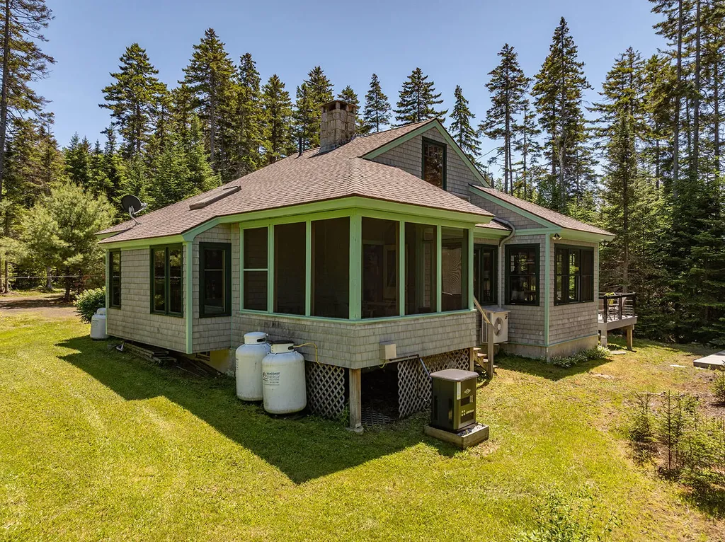 200 Oceanward Drive Friendship ME 04547