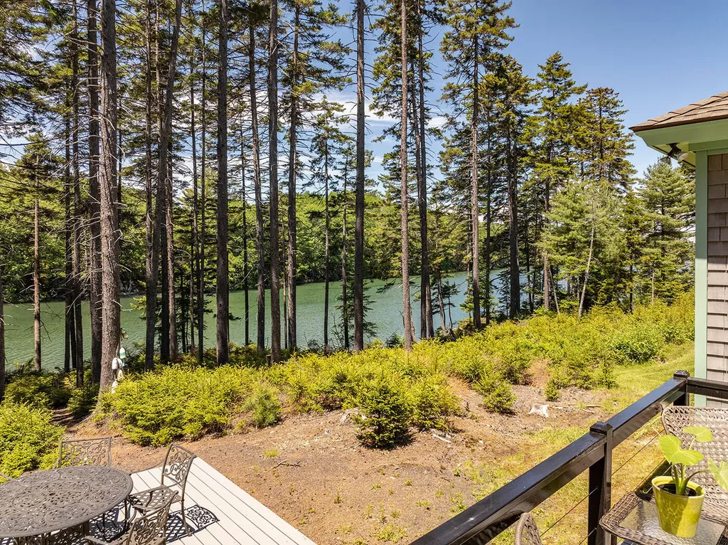 200 Oceanward Drive Friendship ME 04547