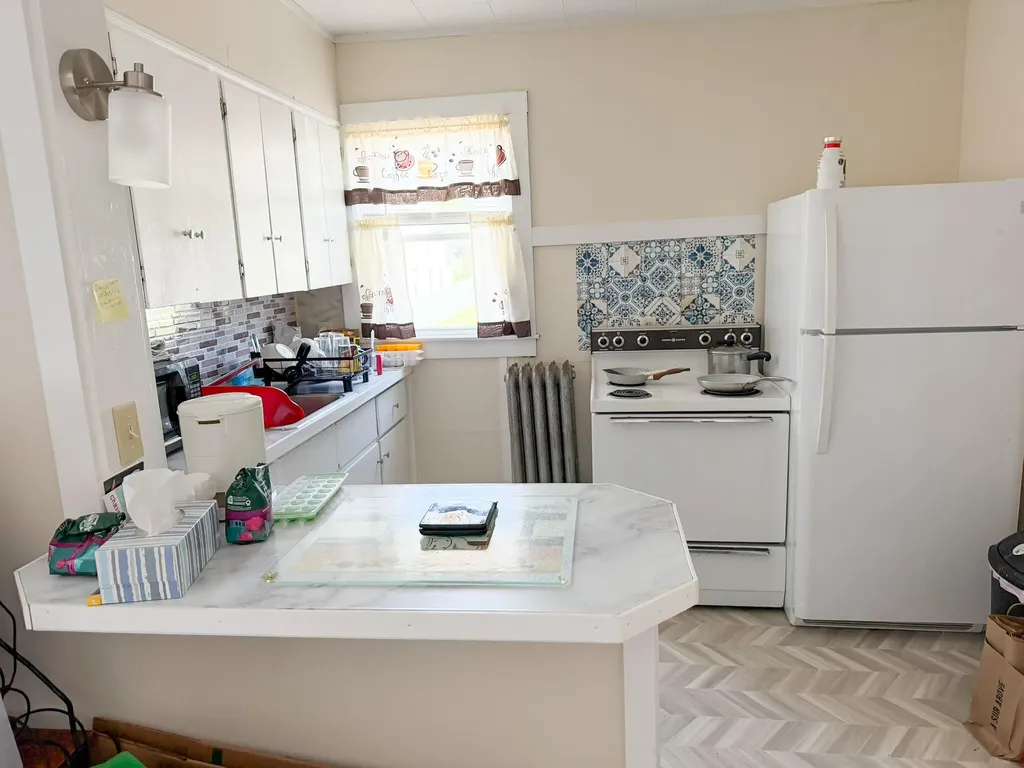 64 Division Street Bangor ME 04401
