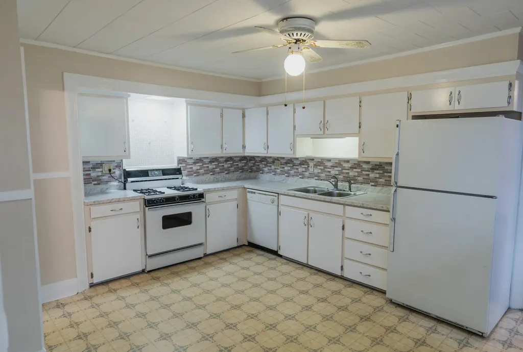 64 Division Street Bangor ME 04401