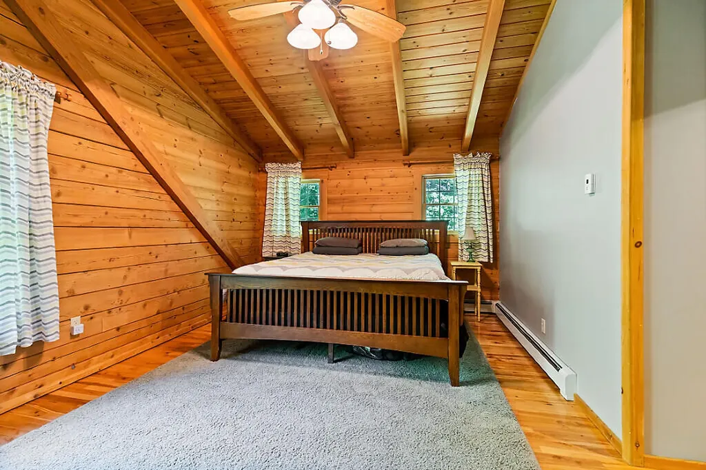 47 Rustic Lane Gardiner ME 04345
