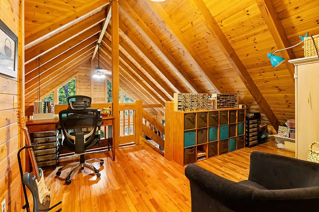 47 Rustic Lane Gardiner ME 04345