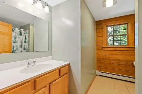 47 Rustic Lane Gardiner ME 04345