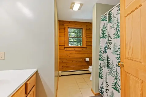 47 Rustic Lane Gardiner ME 04345