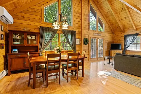 47 Rustic Lane Gardiner ME 04345