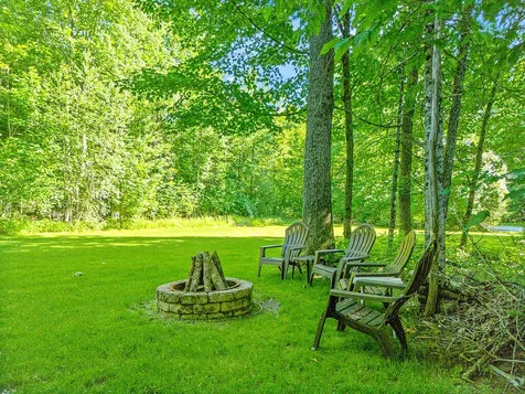 47 Rustic Lane Gardiner ME 04345