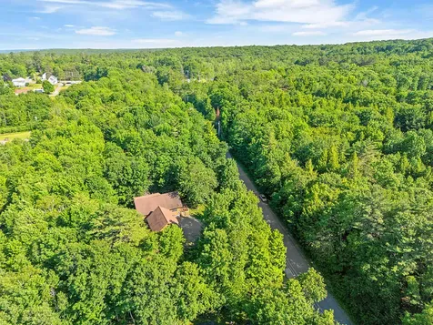 47 Rustic Lane Gardiner ME 04345